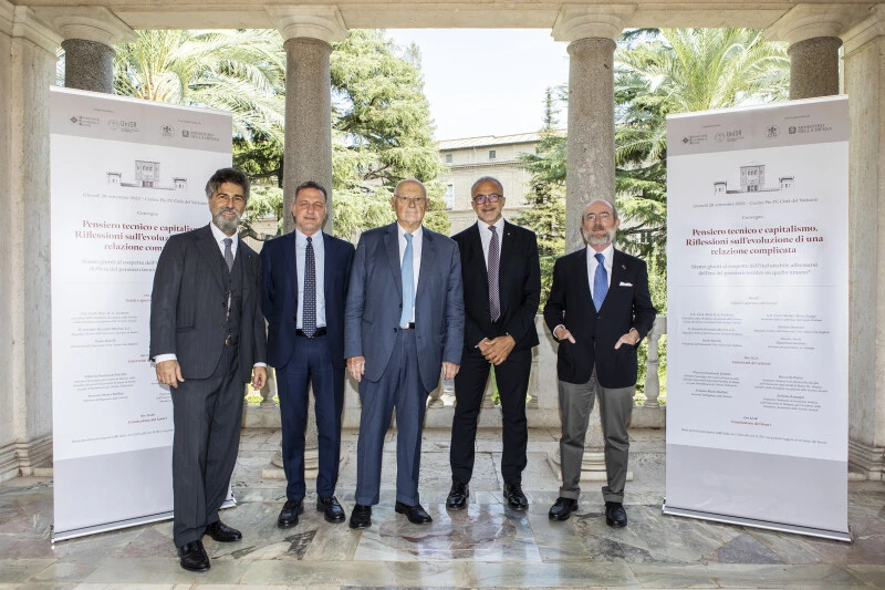 The speakers and the conference moderator. From left, Vittorio Emanuele Falsitta, Massimo Giannini (moderator), Stefano Zamagni, Ernesto Maria Ruffini and Riccardo Pozzo.